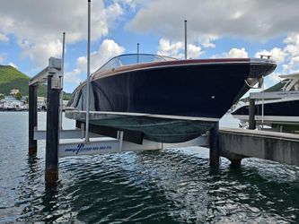 33' Riva 2005 Yacht For Sale